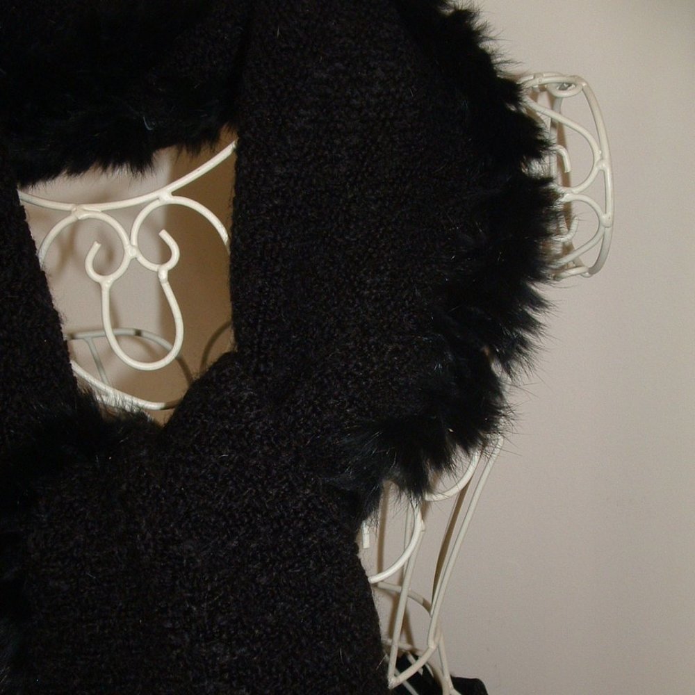 Acrylic Rabbit Fur Trim Scarf - Picture 8 of 8